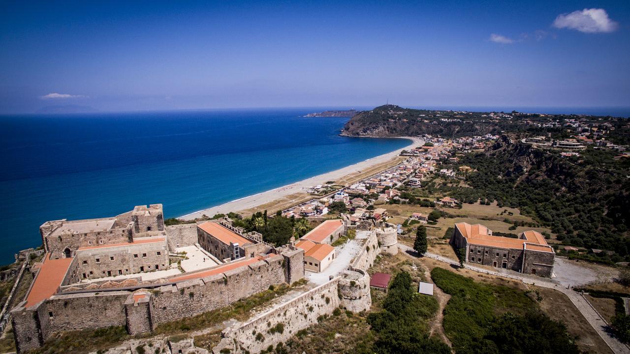 Le Casette Di Ponente Milazzo Exterior foto